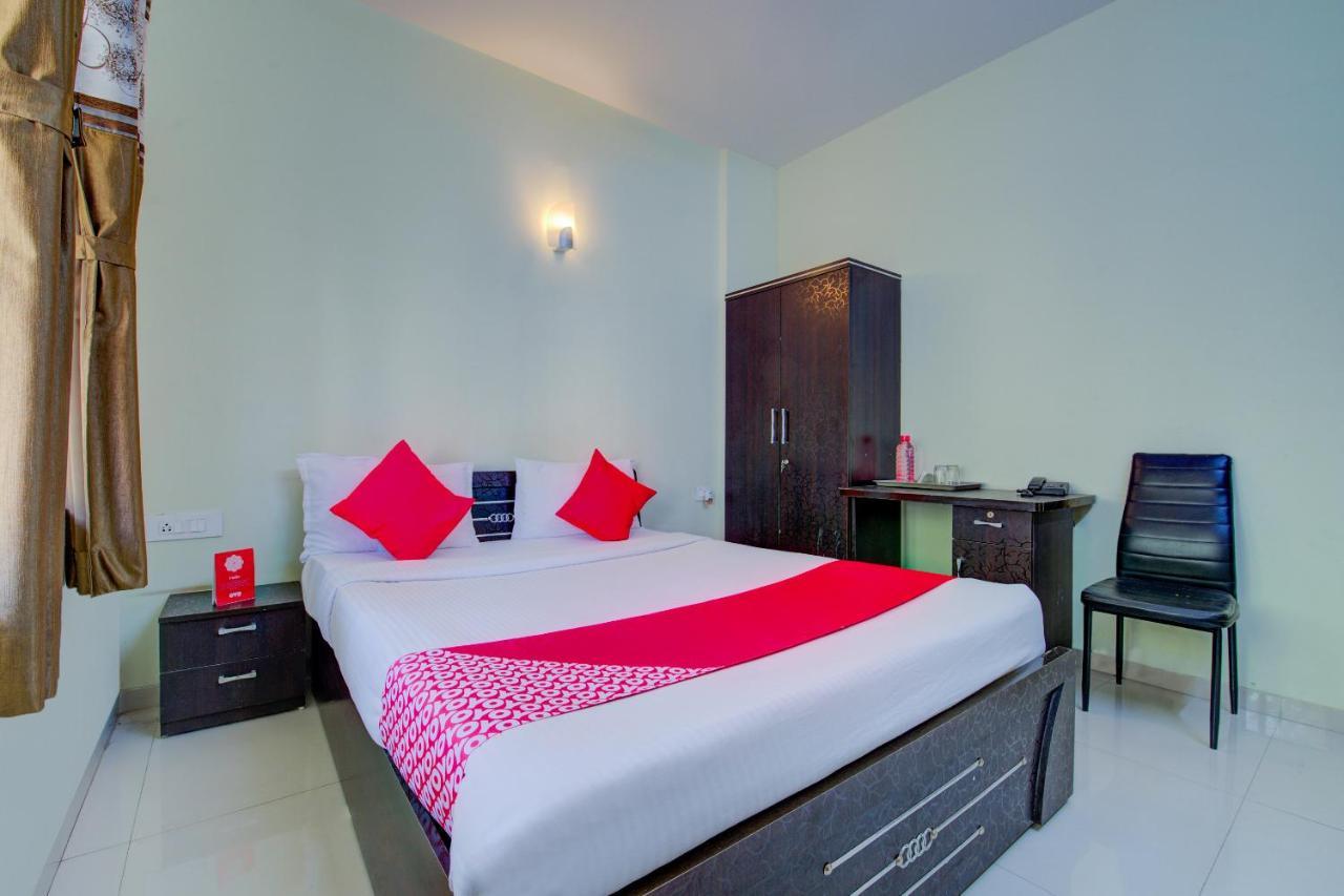 Hotel E Serai Pune Exterior photo