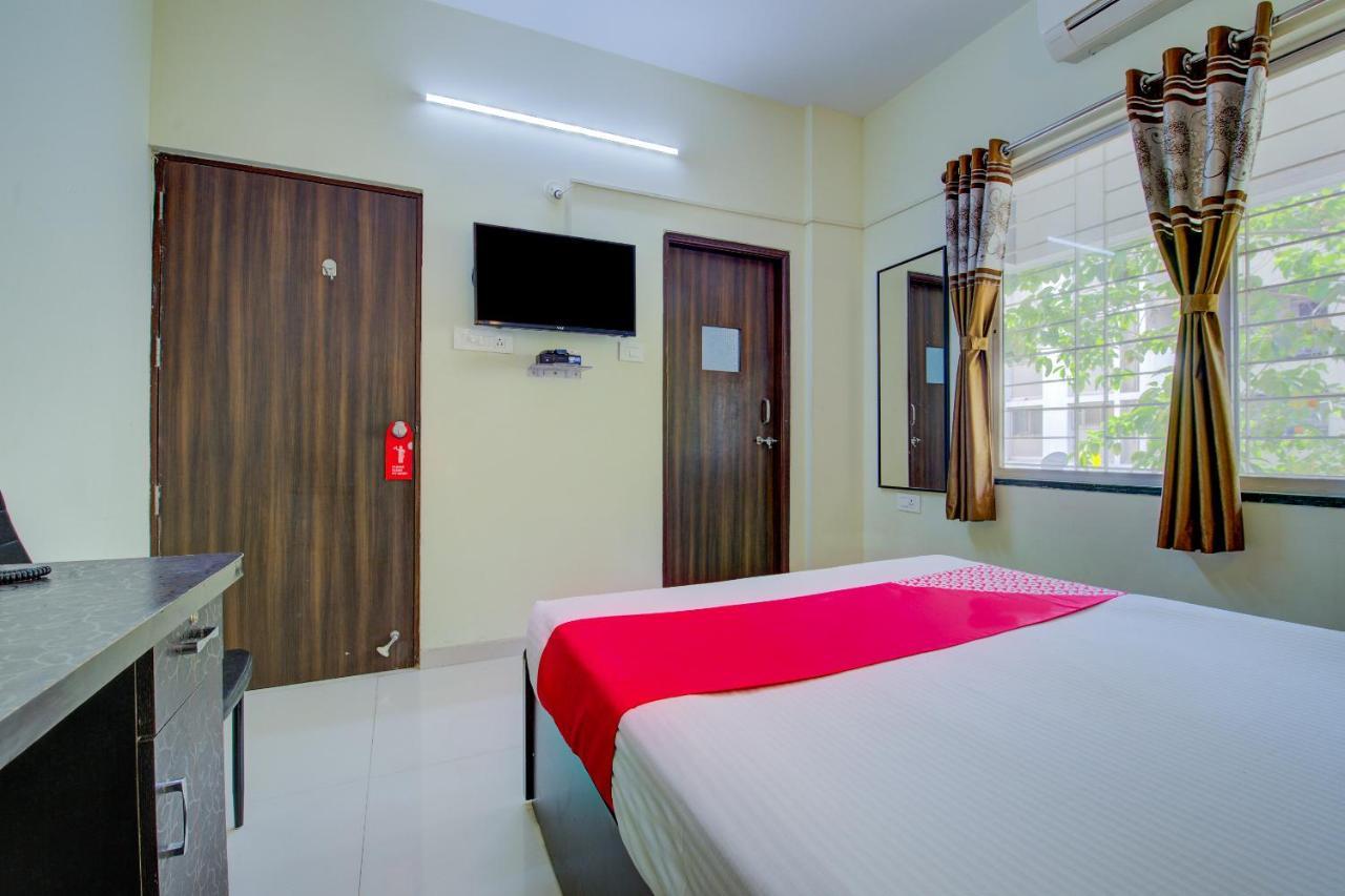 Hotel E Serai Pune Exterior photo