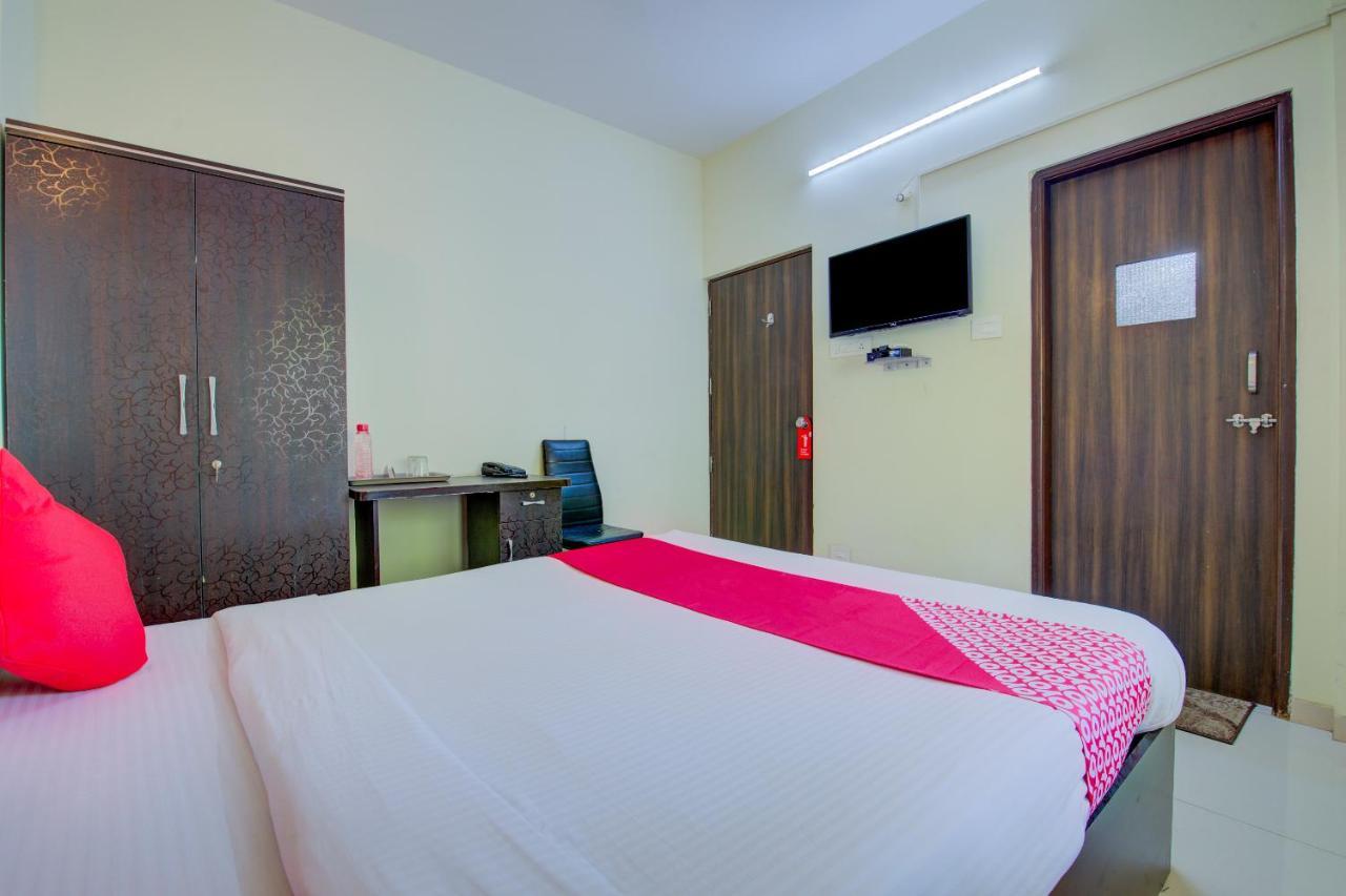 Hotel E Serai Pune Exterior photo